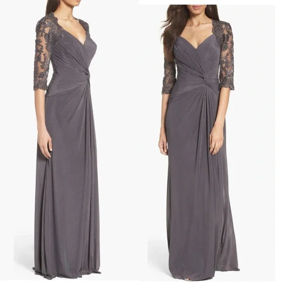 La FemmeRuched TwistColumn Gown size 6